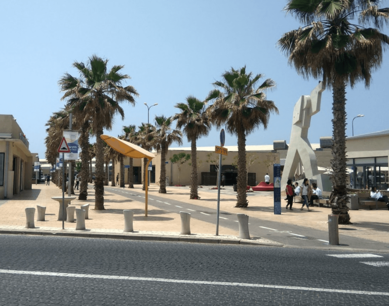 Old Tel Aviv Port Area_4